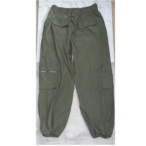 Faded Rose Essentials Cargo Jogger-Olive - Picture 5 of 5